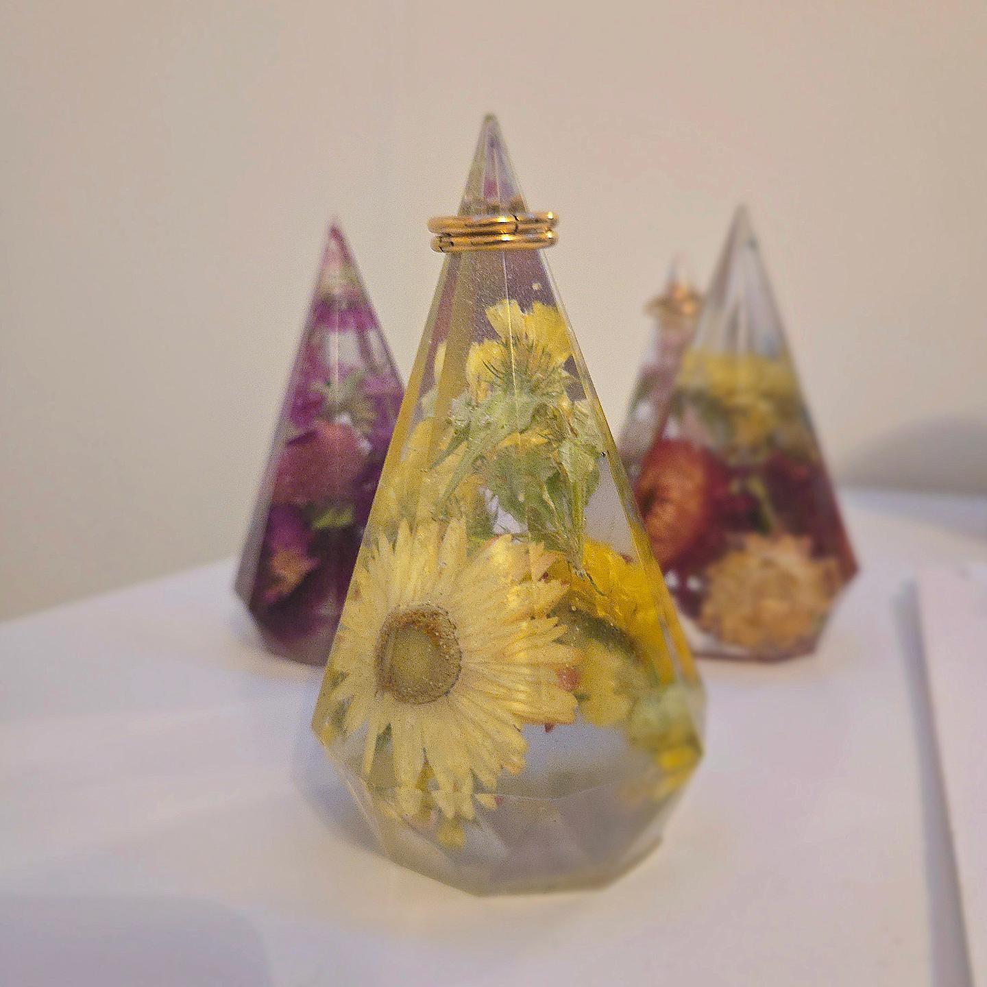 Petal Perch Ring Holders