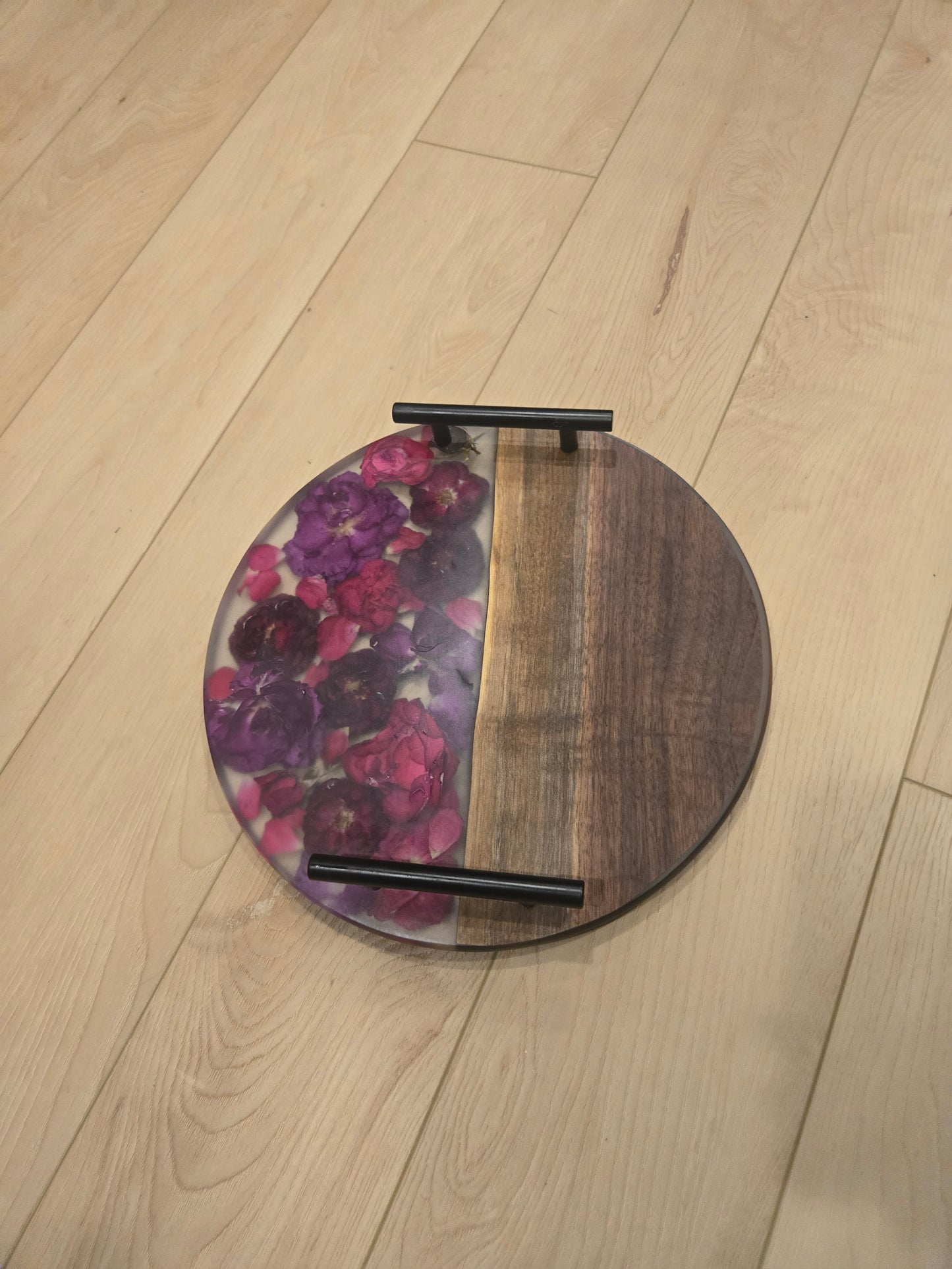 Bloom & Berry Round Serving Board