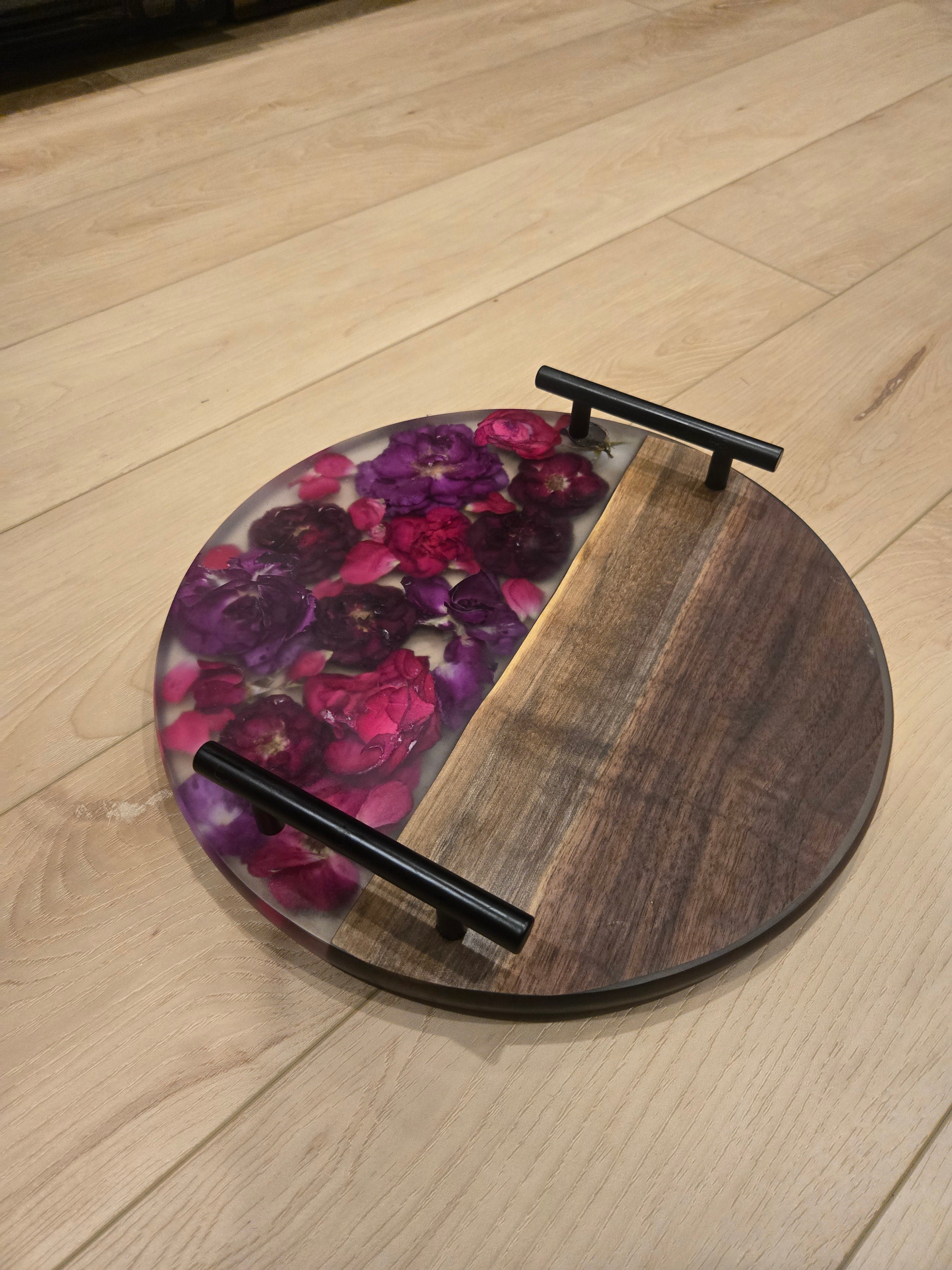 Bloom & Berry Round Serving Board – MK Wood Design