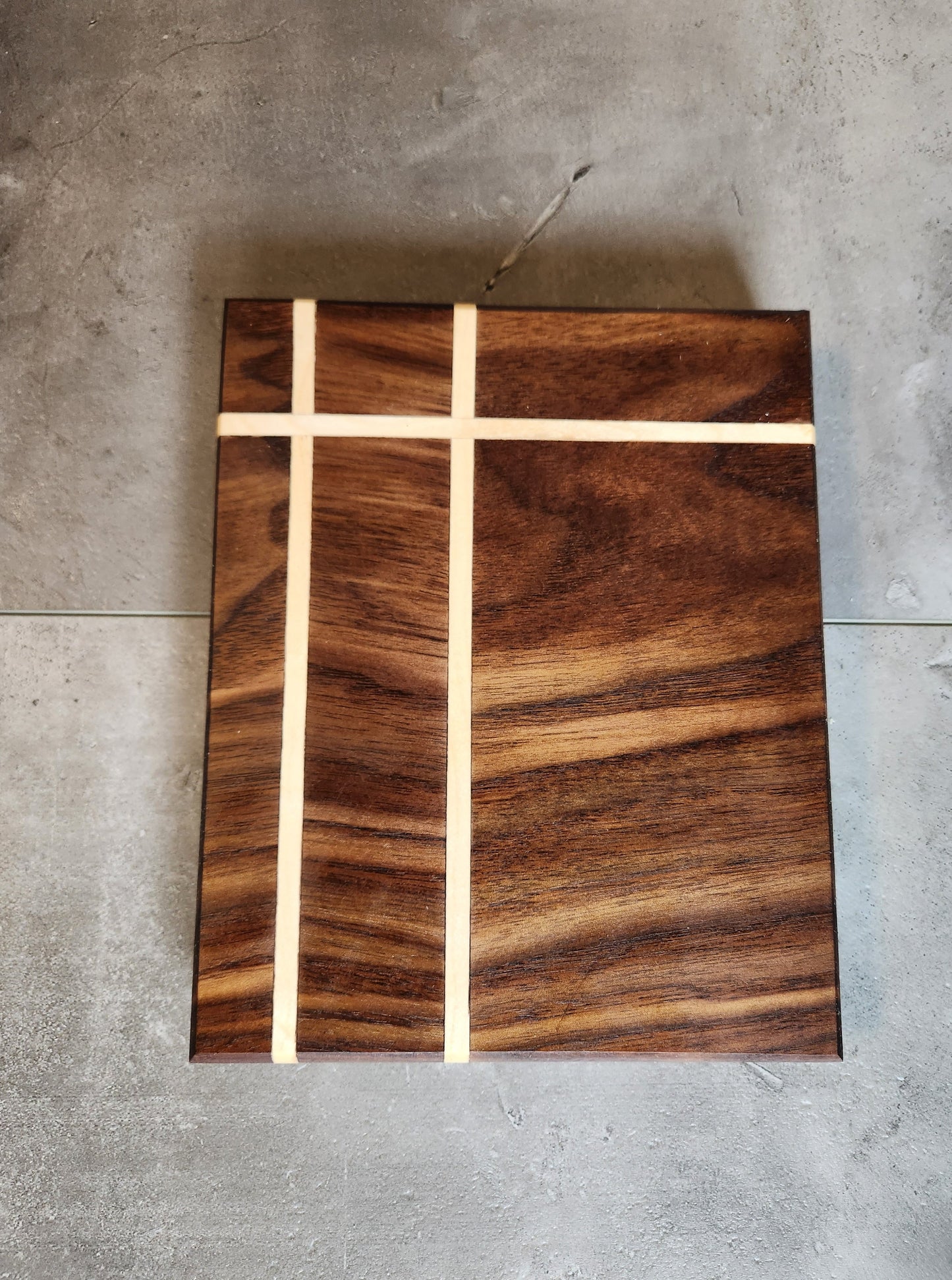 Petite Walnut Cutting Board